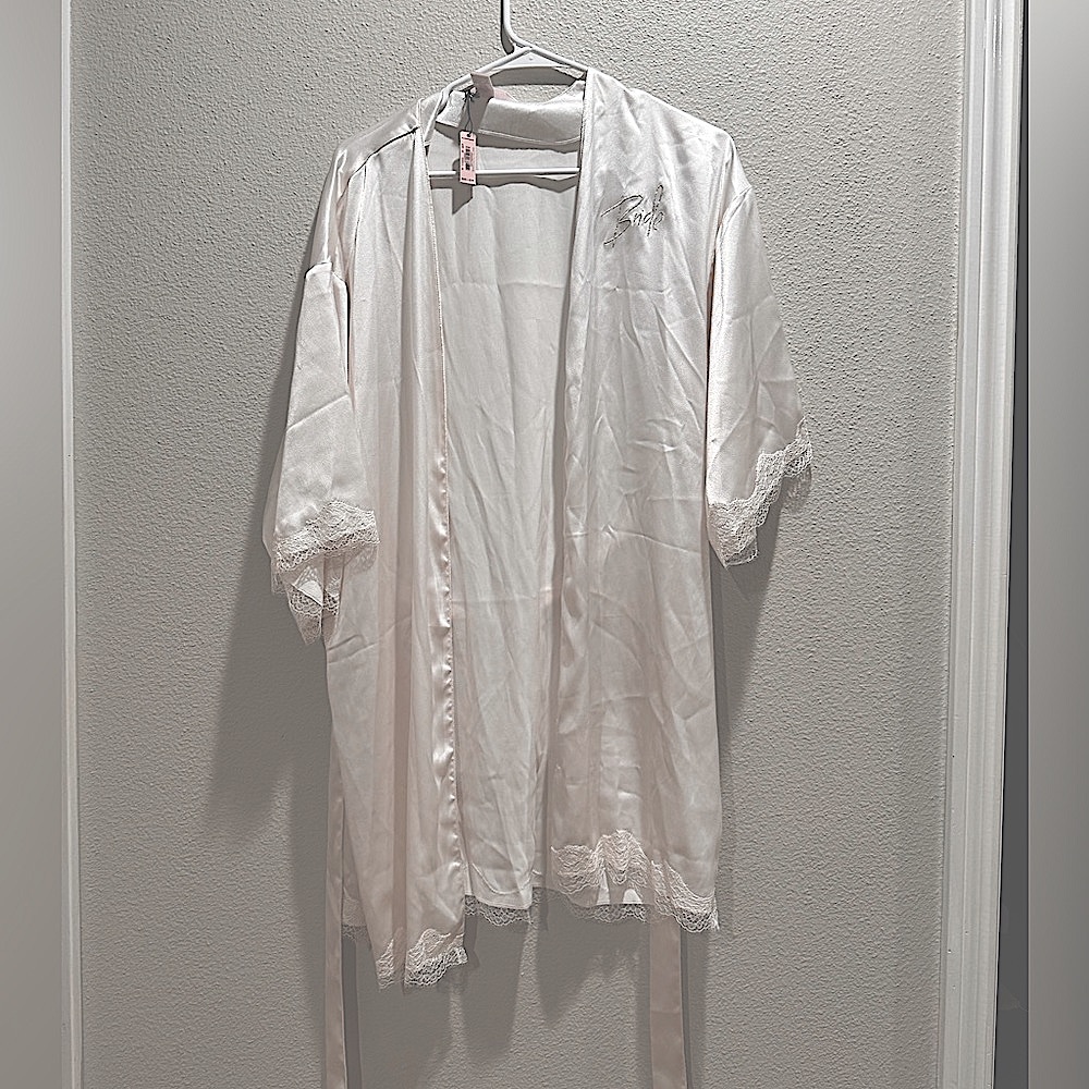 Victoria secret bride robe + tiara